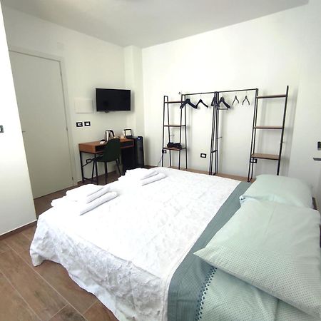 Residenza Sciarra Hotel San Benedetto del Tronto Luaran gambar